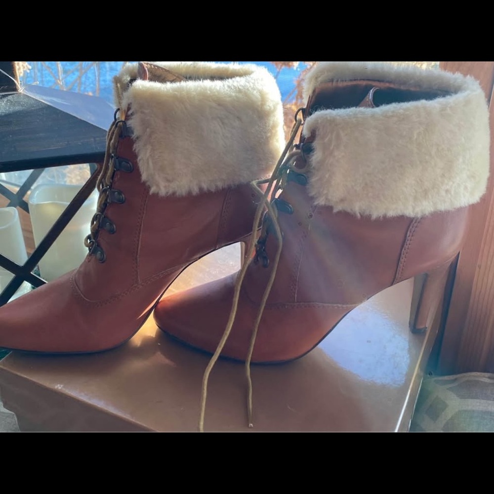 Ellen Tracy Brown Heeled Boots with Cream Fur Trim Tobacco Natural Color